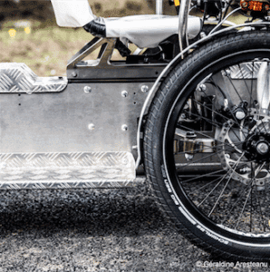 caisse avant du vhélioriginal